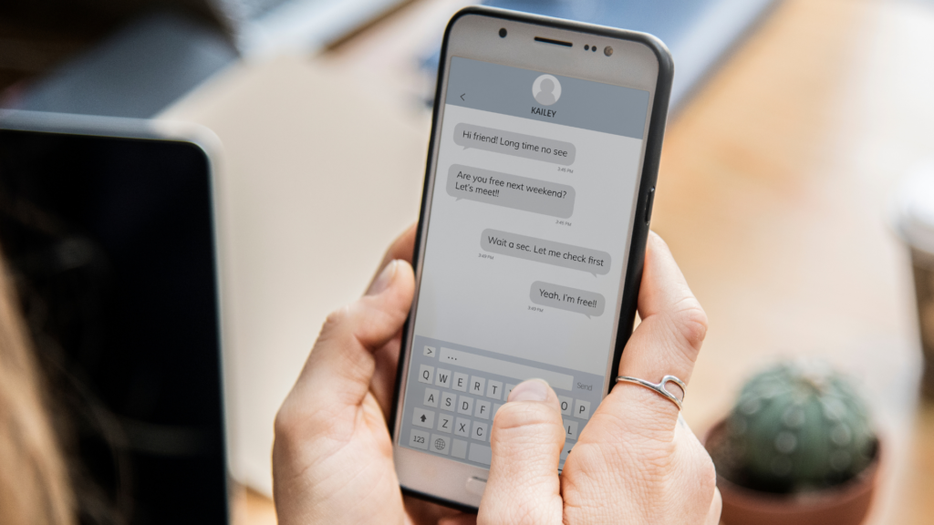 Can iPhone Users See When Android Users Are Typing?